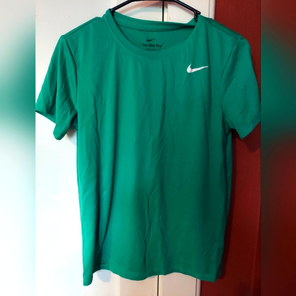 Green Nike dry fit shirt